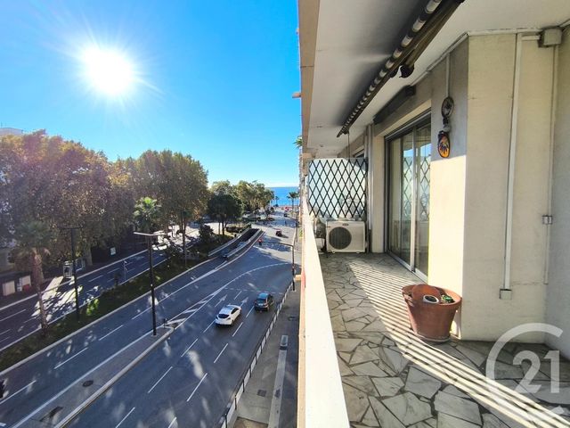 Appartement F3 à vendre - 3 pièces - 80.81 m2 - NICE - 06 - PROVENCE-ALPES-COTE-D-AZUR - Century 21 Lafage Transactions